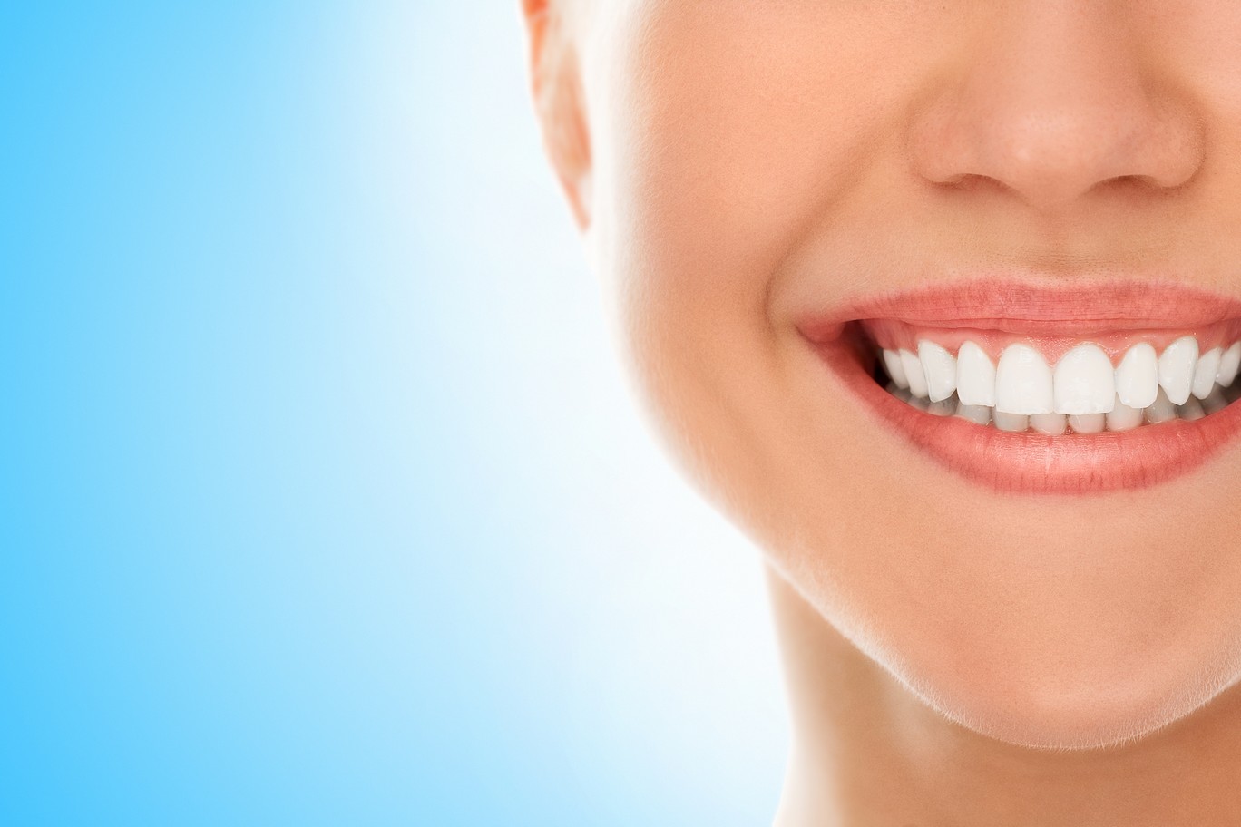 為何多數經過全口重建植牙的人都能重新找回自信的笑容？